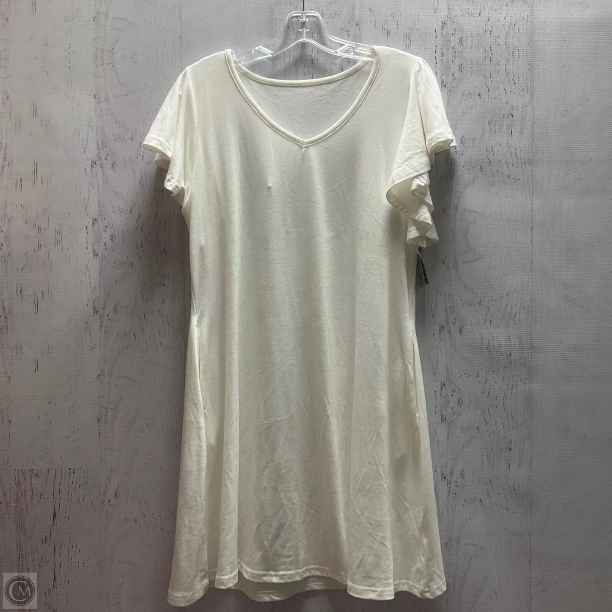 Dress Casual Short By Clothes Mentor In White, Size: M