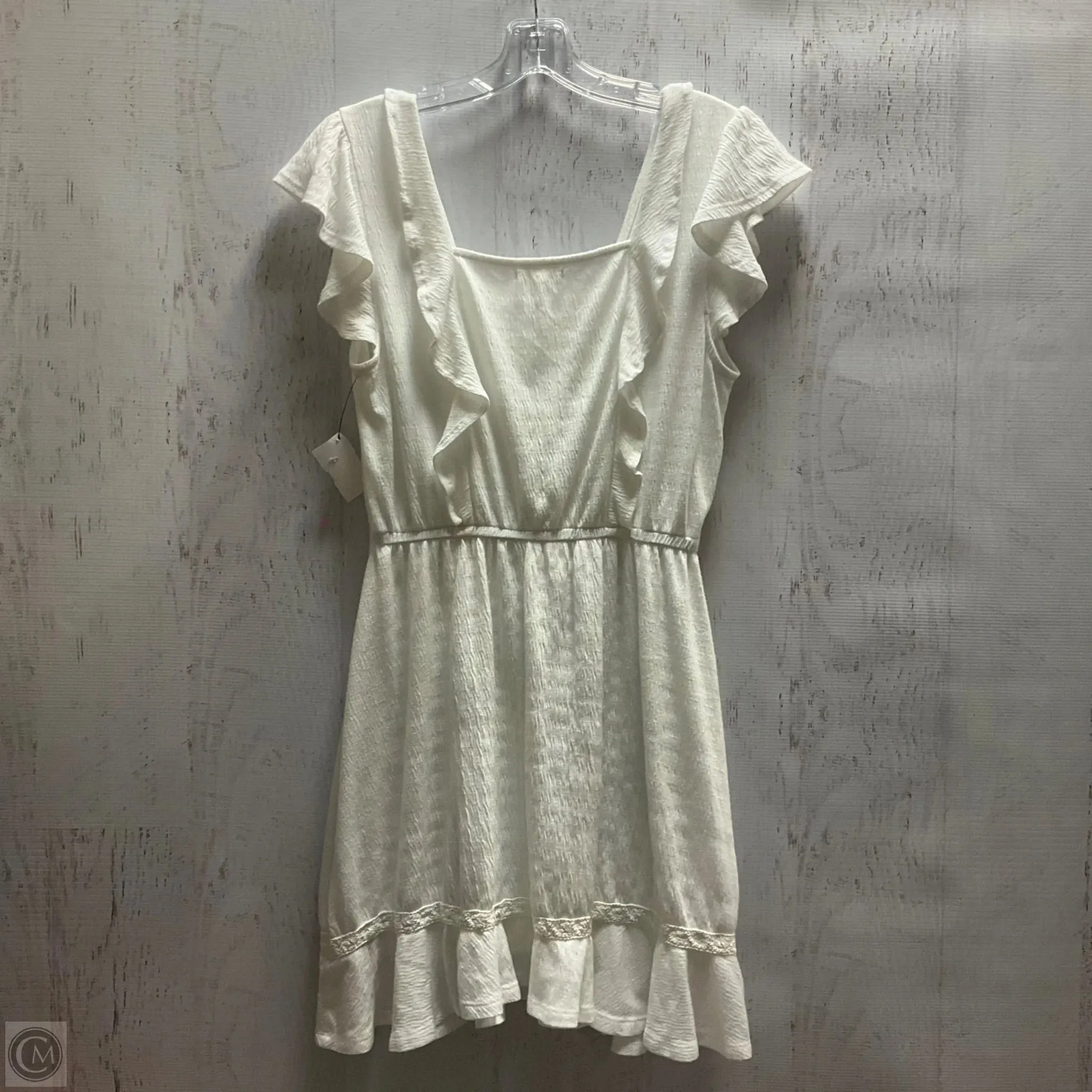 Dress Casual Short By Maurices In White, Size: S