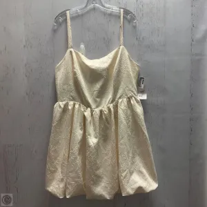 Dress Party Short By Clothes Mentor In Cream, Size: Xl