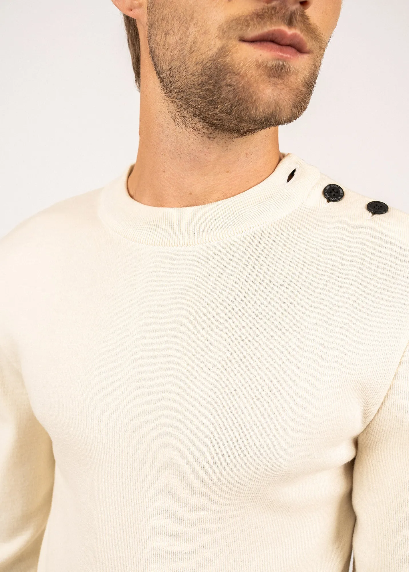 Pull marin en laine Estran - en maille fine, boutonnage paule (ECUME)