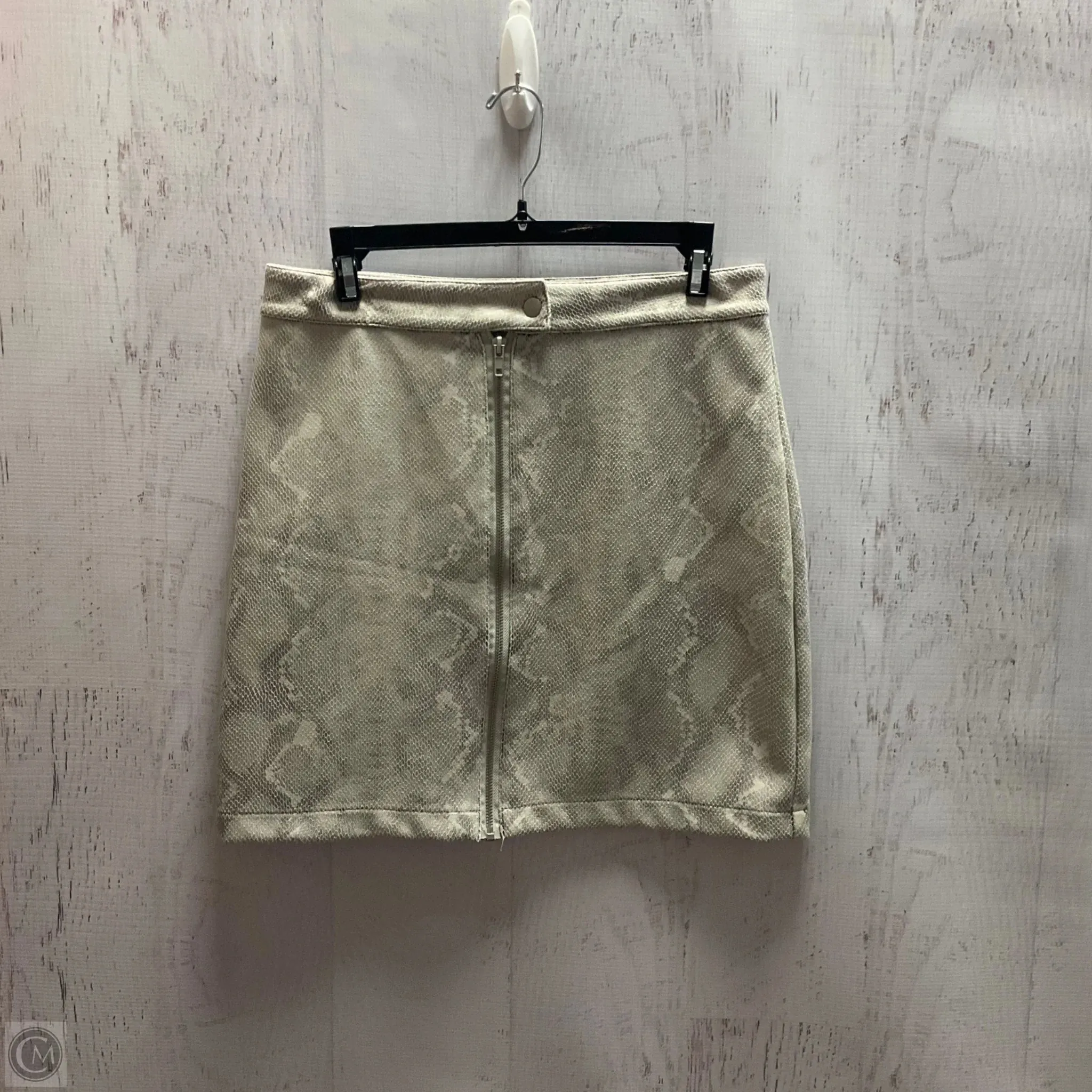 Skirt Mini & Short By Thread And Supply In Snakeskin Print, Size: M