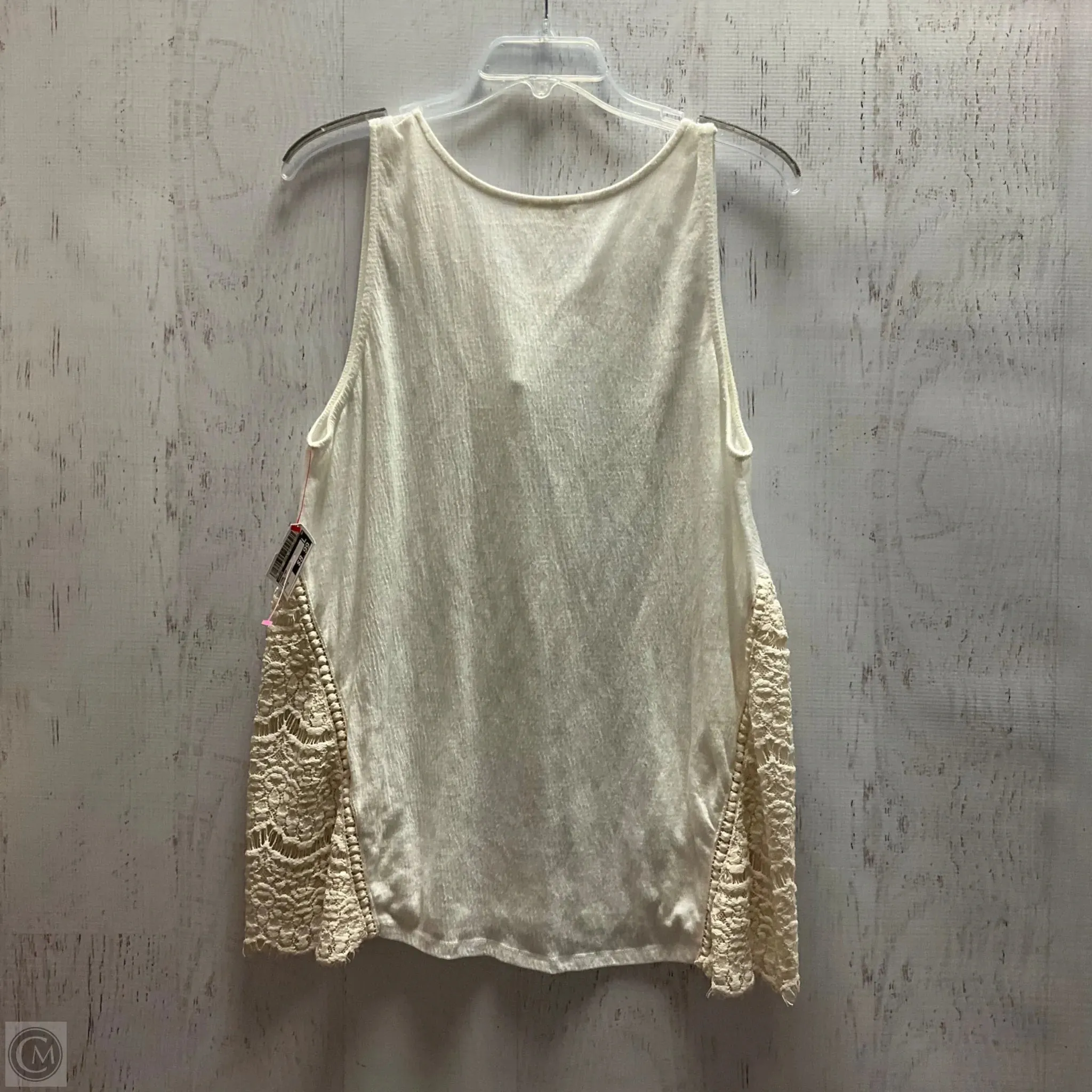 Tank Top By Umgee In White, Size: M