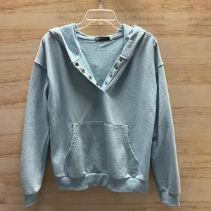 Top Long Sleeve By Clothes Mentor In Blue, Size: M