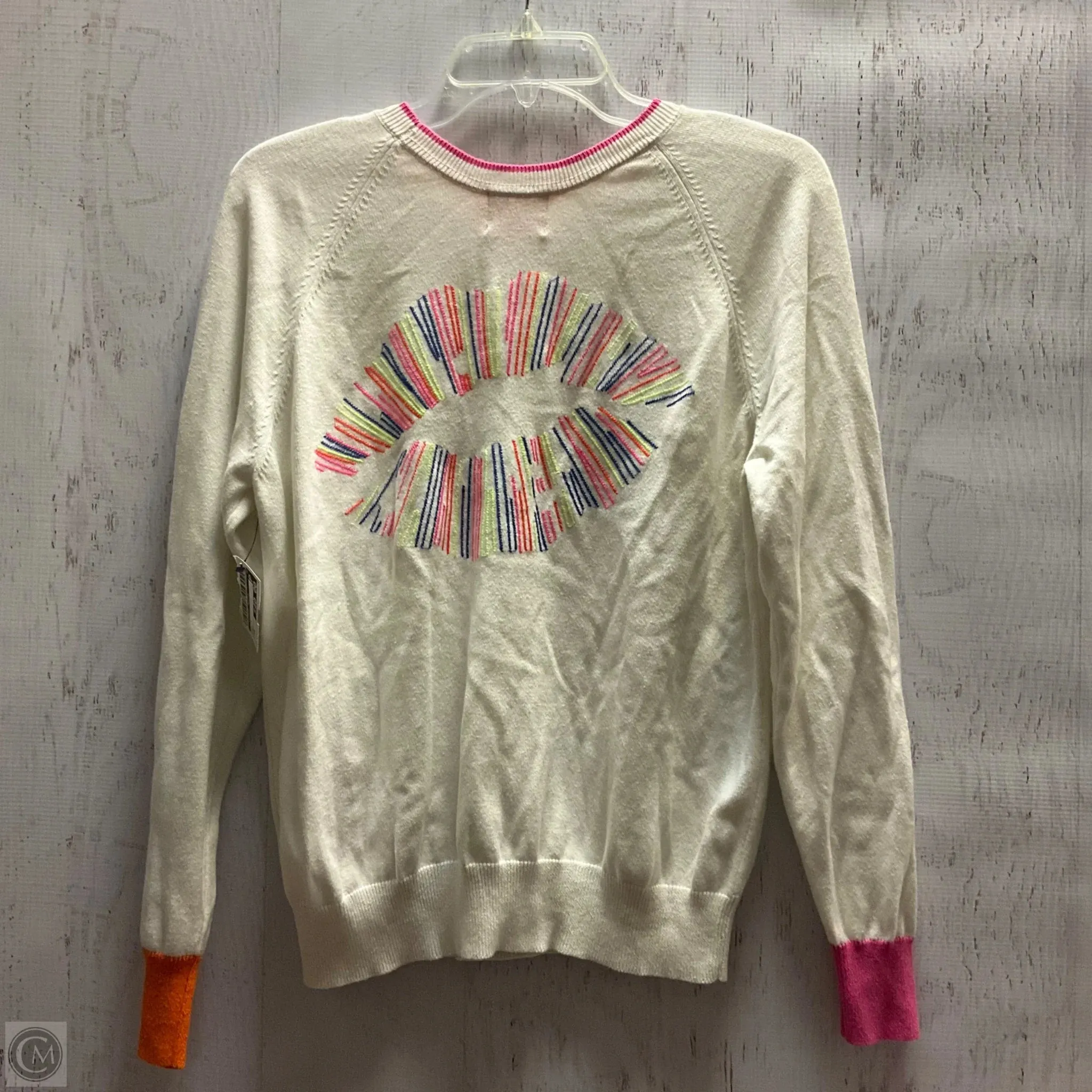 Top Long Sleeve By Clothes Mentor In White, Size: M