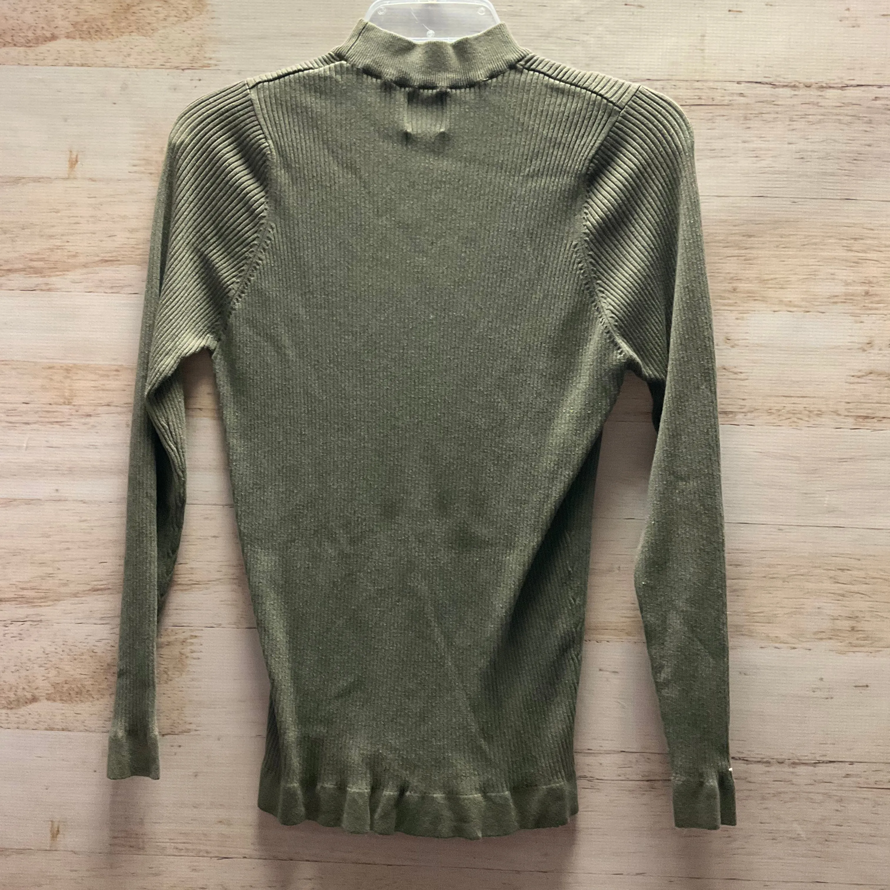 Top Long Sleeve By Zara In Green, Size: L