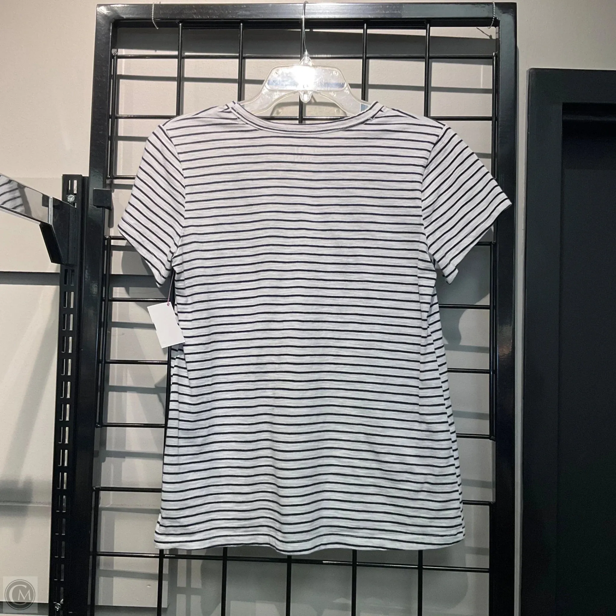 Top Short Sleeve By Time And Tru In Striped Pattern, Size: S